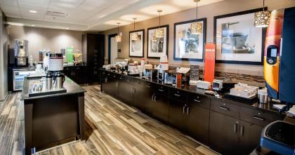 Hampton Inn Hibbing - image 4