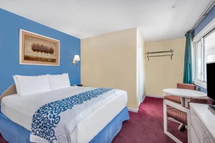 Days Inn by Wyndham Hicksville Long Island - image 15