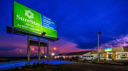 SureStay Hotel by Best Western Higginsville - image 10