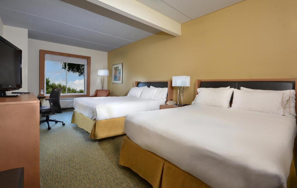 Holiday Inn Express Hotel & Suites High Point South an IHG Hotel - image 4