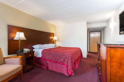 Days Inn by Wyndham High Point/Archdale - image 3