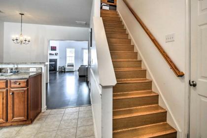 Inviting High Point Townhome with Patio and Privacy - image 15