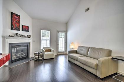 Inviting High Point Townhome with Patio and Privacy - image 4