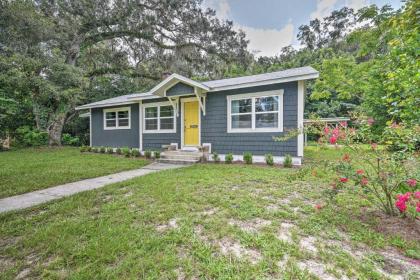 Updated High Springs Cottage 22 Mi to UF! - image 1