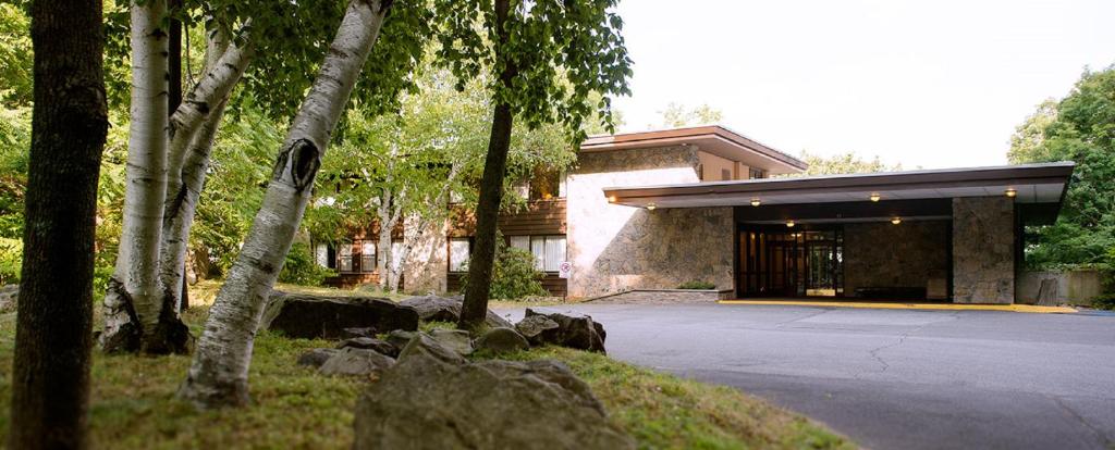 Overlook Lodge and Stone Cottages at Bear Mountain - image 2