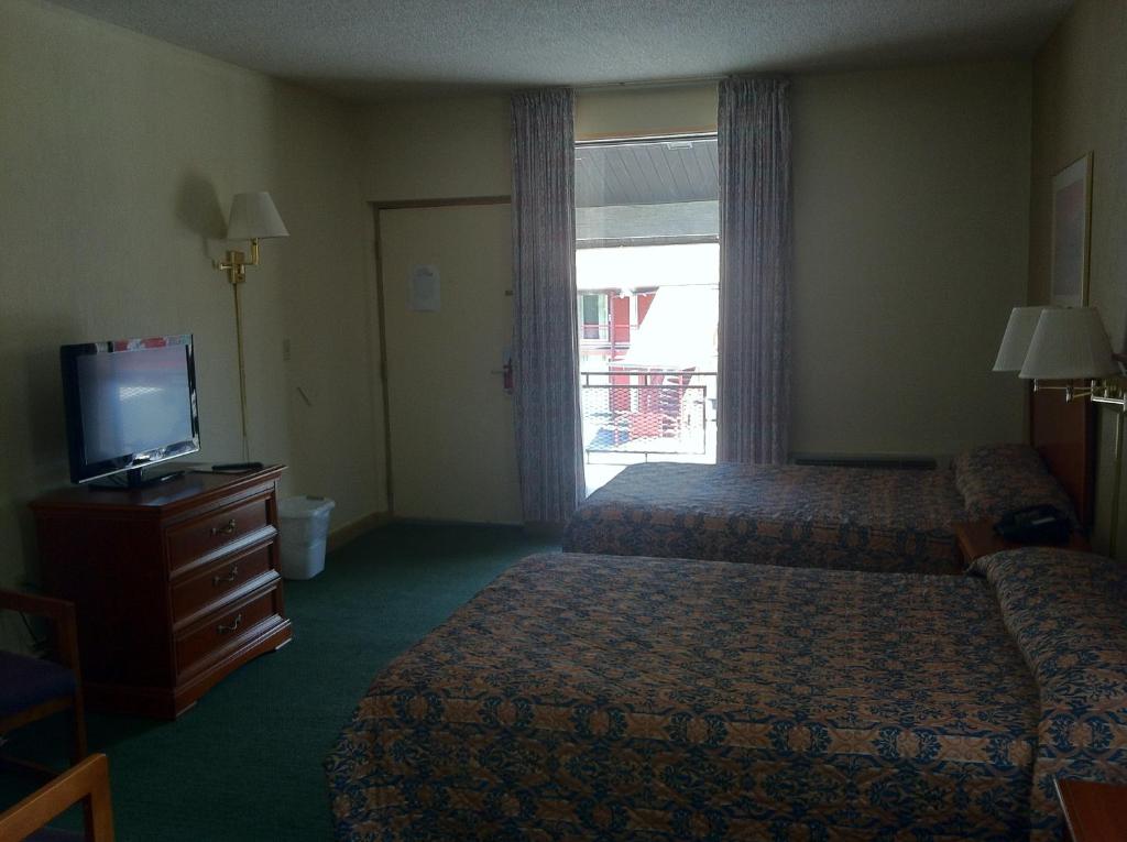 FairBridge Inn and Suites West Point - image 5