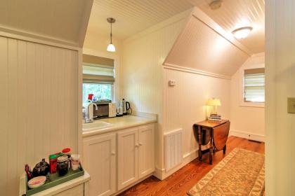 Smallwood Cute Highlands Home with Screened Porch! - image 9