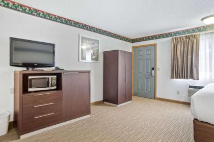 Quality Inn Near Mount Rushmore - image 13