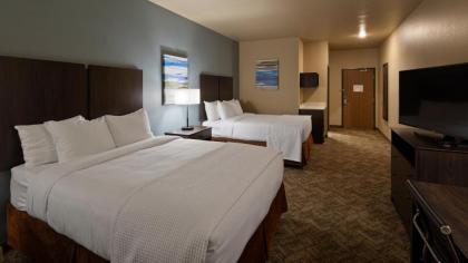 Best Western Golden Spike Inn & Suites - image 9