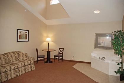 Holiday Inn Express & Suites Hill City-Mt. Rushmore Area - image 14