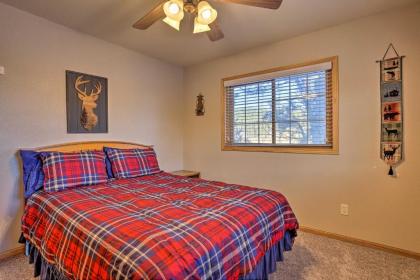 Spacious Retreat with BBQ - 15 Miles to Mt Rushmore! - image 11