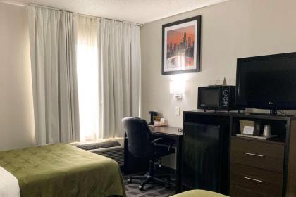 Quality Inn - image 4