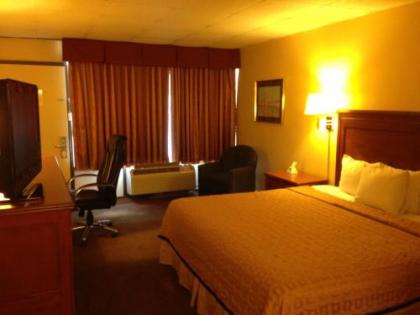 Americas Best Value Inn Hillsboro - image 11