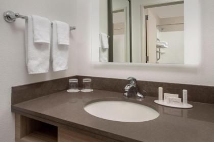 SpringHill Suites by Marriott Portland Hillsboro - image 14