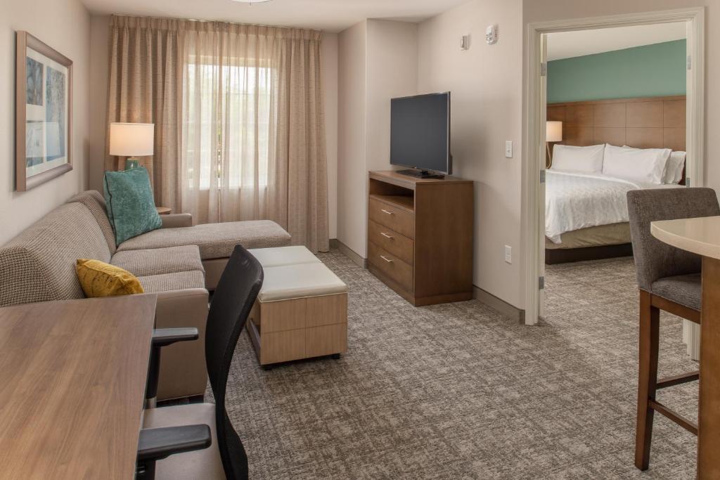 Staybridge Suites - Hillsboro North an IHG Hotel - image 5