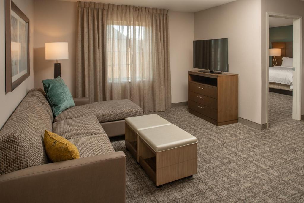 Staybridge Suites - Hillsboro North an IHG Hotel - image 7