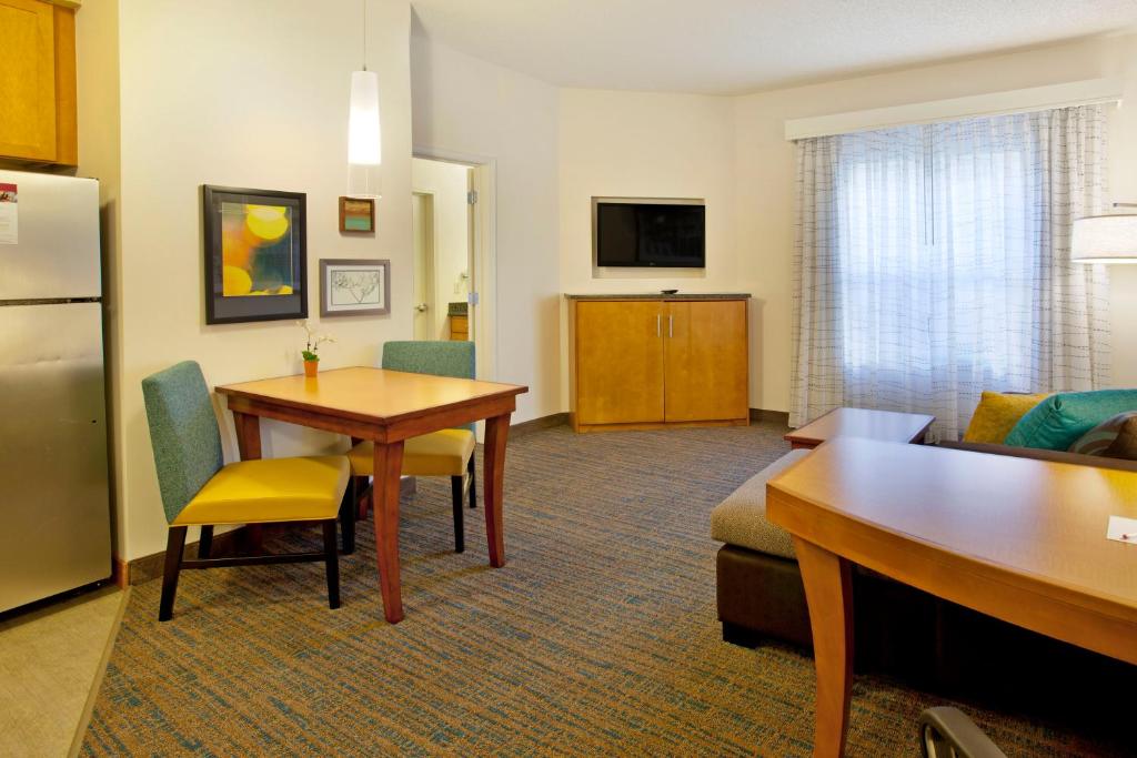 Residence Inn Bridgewater Branchburg - image 2