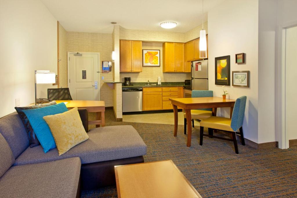 Residence Inn Bridgewater Branchburg - image 3