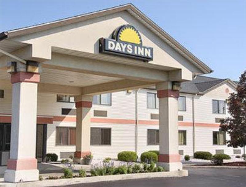 Days Inn by Wyndham Hillsdale - main image