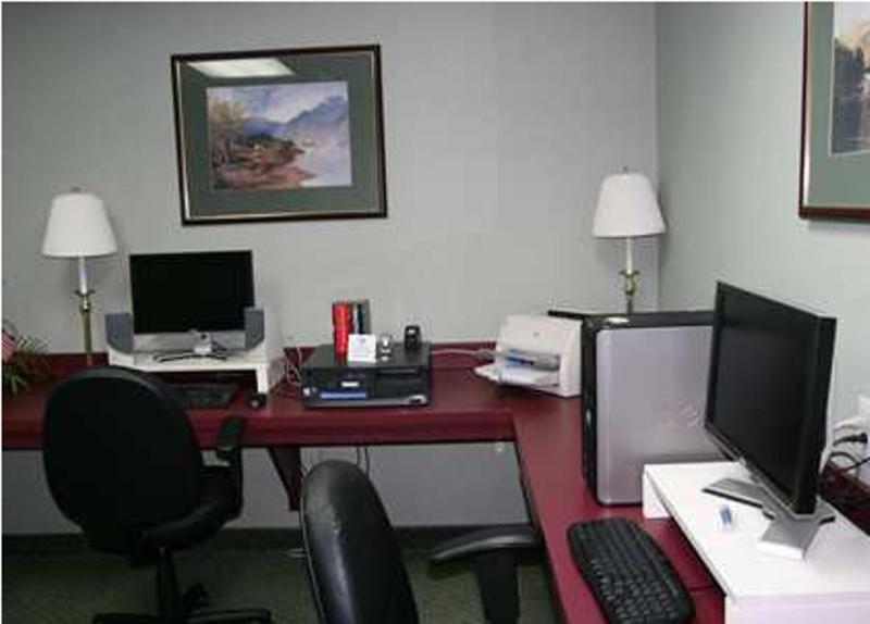 Hampton Inn - Hillsville - image 3