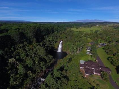 the Inn at Kulaniapia Falls Hilo Hawaii