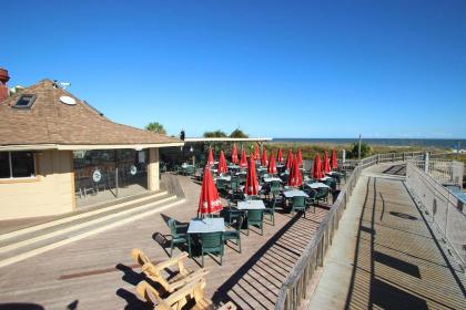 Hilton Head Beach and Tennis Resort - image 2