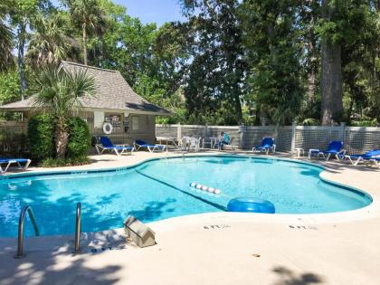 Secluded Retreat: Hot Tub Pool 3 Miles To Beach Home - image 2