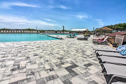 Hilton Head Island Condo with Pool - Steps to Beach! - image 7