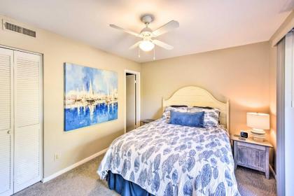 Hilton Head Condo with Lagoon View - Near Beach! - image 13