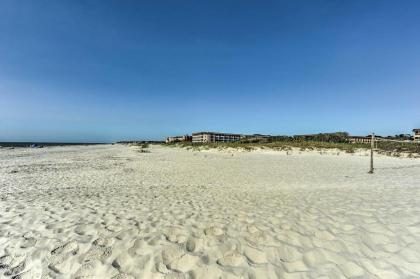 Coastal Condo with Resort Amenities - Steps to Beach! - image 13