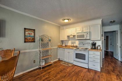 Coastal Condo with Resort Amenities - Steps to Beach! - image 8