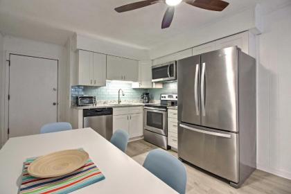 Hilton Head Condo with Shared Pool - Walk to Beach! - image 16