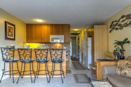 Hilton Head Condo with On-site Pool Bars and Bikes! - image 15