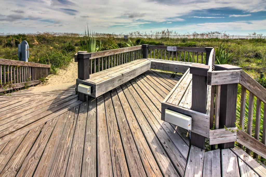 Hilton Head Island Condo with Ocean Views! - image 4