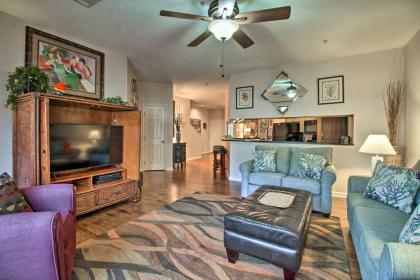 Charming Hilton Head Townhome - Walk to Beach! - image 2