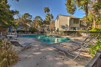 Charming Hilton Head Townhome - Walk to Beach! - image 5