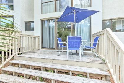 Hilton Head Island Townhome - Walk to Beach! - image 14