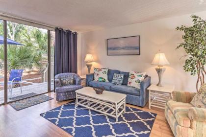 Hilton Head Island Townhome - Walk to Beach! - image 16