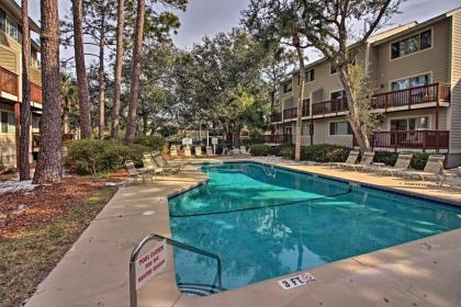 Hilton Head Villa with Balcony - Easy Walk to Beach! - image 18