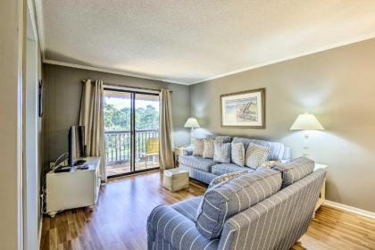 Hilton Head Condo with Amenities and Beach Access - image 3