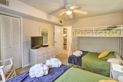 Hilton Head Villa - Walk to Beach and Restaurants! - image 15