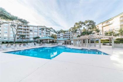 Hampton 6107 2 Bedroom Sleeps 6 Large Pool Oceanfront View - image 3