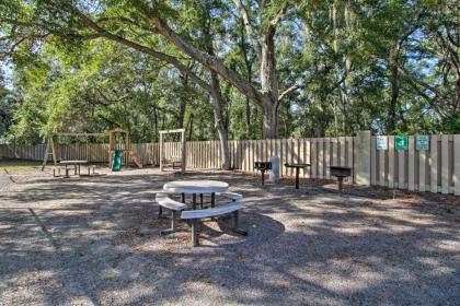 Hilton Head Condo with Pool Access - Walk to Beach! - image 14