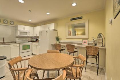 Oceanfront Family Condo Near Golf Less Than 1 Mi to Beach! - image 18