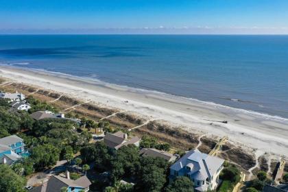 111 Dune Ln 6 BR Oceanfront Home Forest - image 10