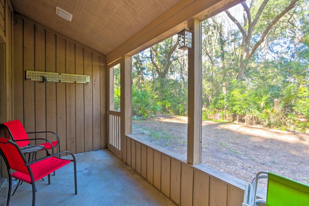 Updated Resort Cottage with Pool Access and Patio - image 5