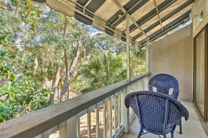 Hilton Head Condo with Pool - half Mi to Beach! - image 5