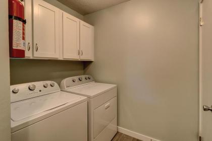 28 Springwood 2 BR Condo Forest Beach - image 15