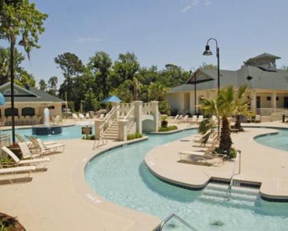 Fully Equipped Tropical Themed Villa in Hilton Head - Three Bedroom #1 - image 2