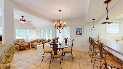 7621 Huntington Villas - image 3